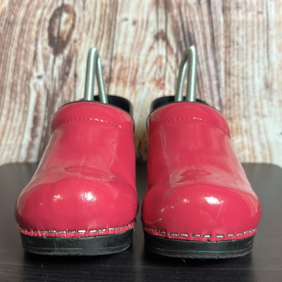 Sanita Patent Leather Clogs Womens Sz EU 38 - Picture 3 of 9